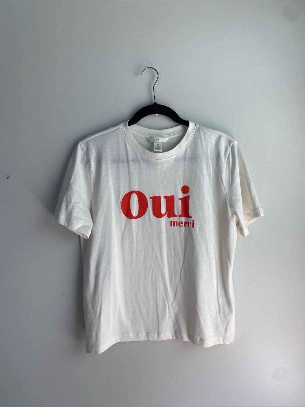 H&M White T-Shirt with Red 'Oui merci' Print